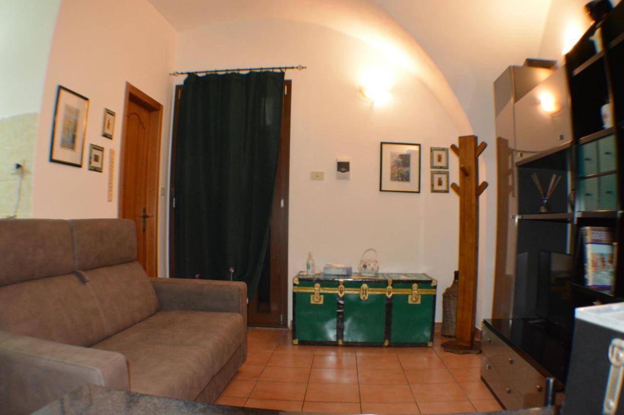 Casa Romeo Villa Adrano Екстериор снимка
